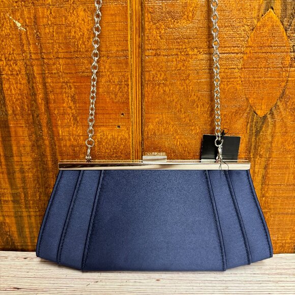 I.N.C. INTERNATIONAL CONCEPTS Framed Wing Clutch - Navy - Picture 1 of 4